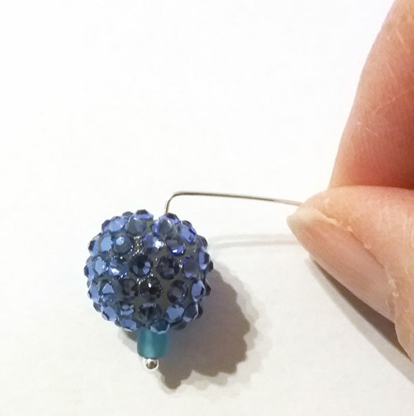 attaching pave bead to a head pin