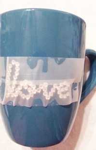 Gluing rhinestones to coffee mug